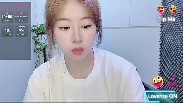 Snapshot of Baixi-01 chatting on July 3, 2026, 4:19 am Baixi-01 online show from July 3, 2026, 4:19 am