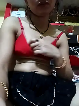 Snapshot of Rashmika_Mandana chatting on May 12, 2026, 5:15 am Rashmika Mandana online show from May 12, 2026, 5:15 am
