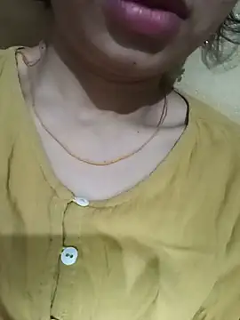 Snapshot of Rashmika_Mandana chatting on June 16, 2026, 9:37 pm Rashmika Mandana online show from June 16, 2026, 9:37 pm