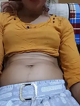 Snapshot of Rashmika_Mandana chatting on May 17, 2026, 2:06 pm Rashmika Mandana online show from May 17, 2026, 2:06 pm