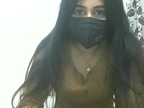 Snapshot of keyswee chatting on January 1, 2025, 8:45 am keyswee online show from January 1, 2025, 8:45 am