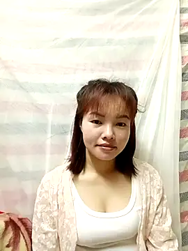 Angel-balee online show from April 13, 2026, 1:53 am