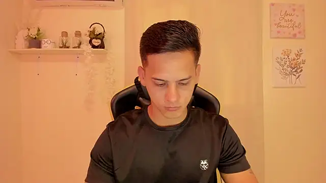 sexy andres01 online show from March 15, 2026, 2:46 pm