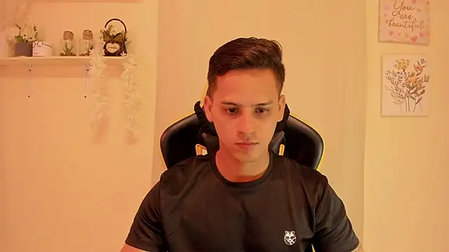 sexy andres01 online show from April 11, 2026, 3:03 am