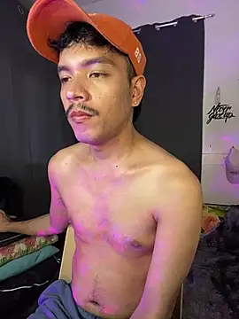Snapshot of asian_darlingcummersxXx chatting on July 17, 2026, 2:36 pm asian darlingcummersxXx online show from July 17, 2026, 2:36 pm