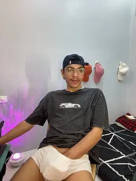 asian darlingcummersxXx online show from April 11, 2026, 3:14 am