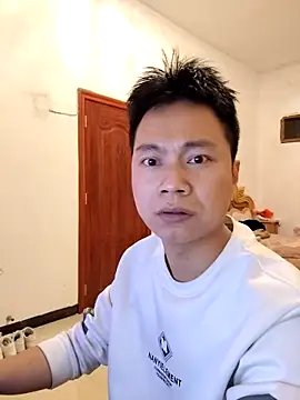 Snapshot of Qianluo003 chatting on February 25, 2026, 1:00 pm Qianluo003 online show from February 25, 2026, 1:00 pm