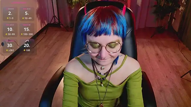 Snapshot of powderofgun chatting on July 8, 2026, 9:04 pm powderofgun online show from July 8, 2026, 9:04 pm