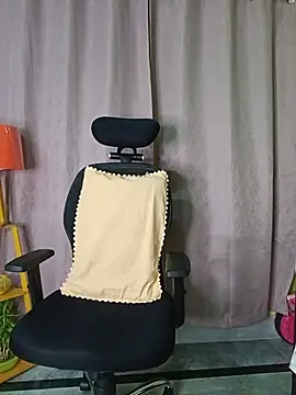 Snapshot of Kritika05 chatting on July 9, 2026, 7:35 pm Kritika05 online show from July 9, 2026, 7:35 pm