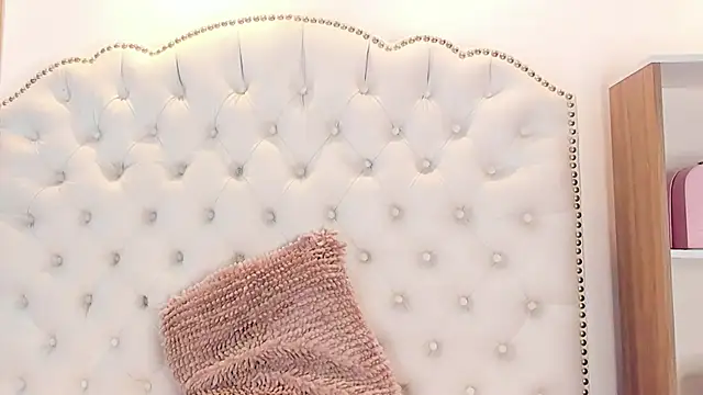 Sara funy online show from March 26, 2026, 11:19 am