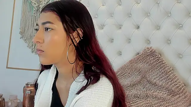 Snapshot of Sara_funy chatting on May 4, 2026, 11:35 am Sara funy online show from May 4, 2026, 11:35 am
