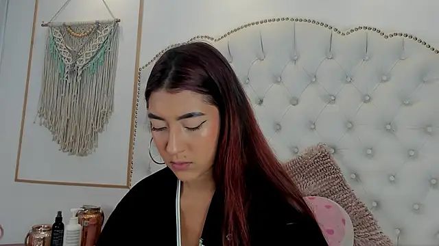 Snapshot of Sara_funy chatting on April 24, 2026, 11:23 am Sara funy online show from April 24, 2026, 11:23 am