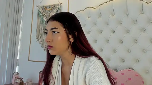 Snapshot of Sara_funy chatting on May 12, 2026, 11:27 am Sara funy online show from May 12, 2026, 11:27 am