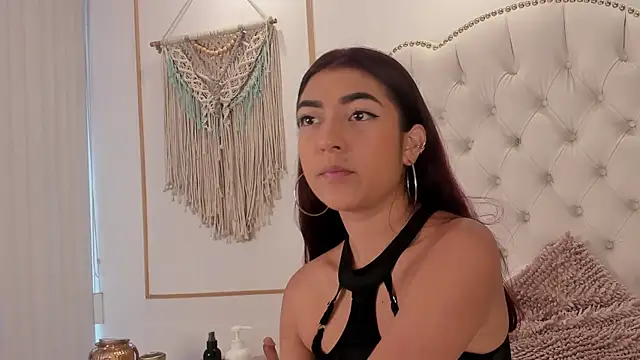 Sara funy online show from March 28, 2026, 11:33 am