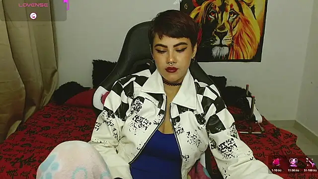 Divinejewel69 online show from March 26, 2026, 9:40 am