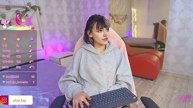 Snapshot of Cloee_tay1 chatting on July 18, 2026, 11:30 am Cloee tay1 online show from July 18, 2026, 11:30 am