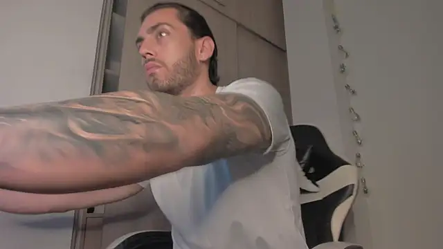 Axel  Blaze online show from March 28, 2026, 12:28 pm