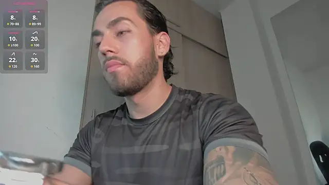 Snapshot of Axel__Blaze chatting on June 12, 2026, 1:31 pm Axel Blaze online show from June 12, 2026, 1:31 pm