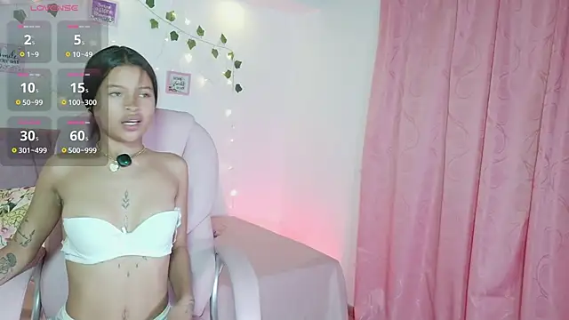 saray lopezz online show from March 11, 2026, 6:24 pm