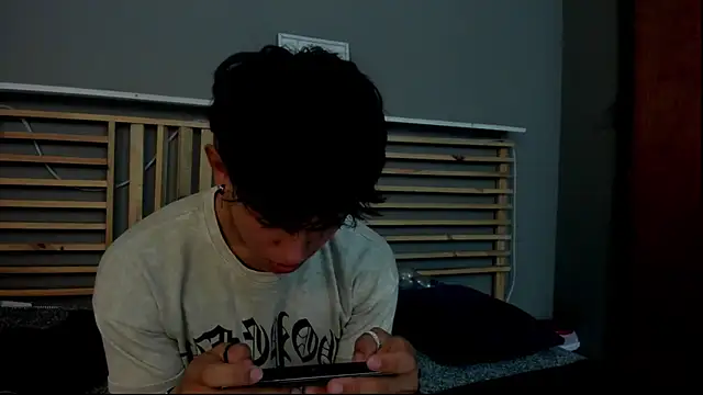 clark ken01 online show from April 17, 2026, 9:50 pm