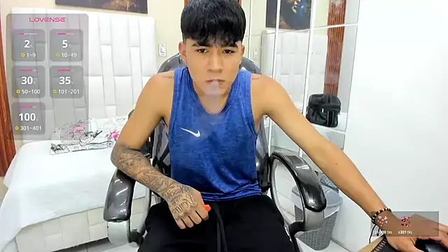 Snapshot of Thiago_collinss chatting on July 15, 2026, 10:39 pm Thiago collinss online show from July 15, 2026, 10:39 pm