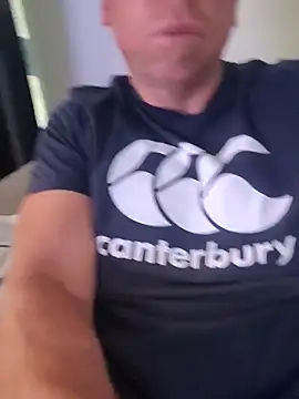 Melbourneguy101 online show from February 25, 2026, 2:23 am