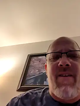 Snapshot of WorthingtonM3 chatting on May 16, 2026, 3:27 am WorthingtonM3 online show from May 16, 2026, 3:27 am