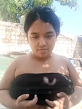 emi li82 online show from March 22, 2026, 9:38 pm