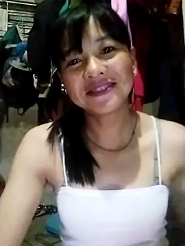 rinrin7700 online show from April 12, 2026, 9:51 pm