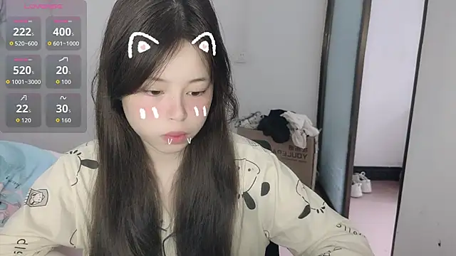 Snapshot of F-Yihao chatting on March 28, 2026, 6:36 am F-Yihao online show from March 28, 2026, 6:36 am