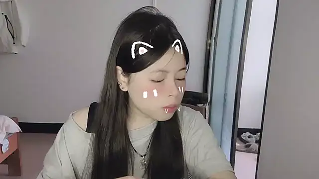 Snapshot of F-Yihao chatting on March 24, 2026, 7:41 am F-Yihao online show from March 24, 2026, 7:41 am