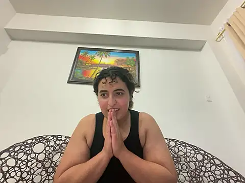 yassiestar online show from April 24, 2026, 4:20 pm