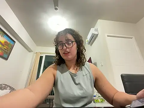 yassiestar online show from March 8, 2026, 3:15 pm