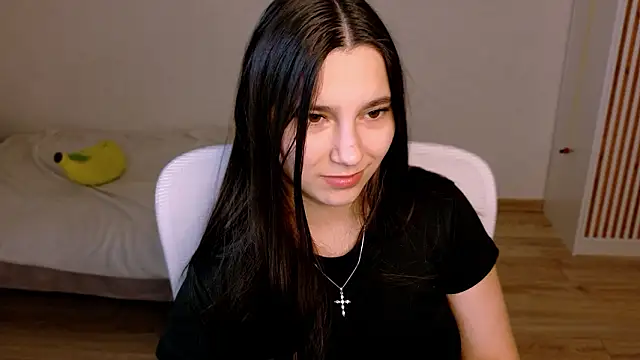 Ari Grend online show from March 16, 2026, 8:55 pm