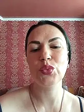 AmyLove471 online show from July 13, 2026, 9:30 am