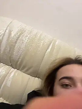 Snapshot of TiffanyCouture chatting on February 28, 2026, 5:45 pm TiffanyCouture online show from February 28, 2026, 5:45 pm