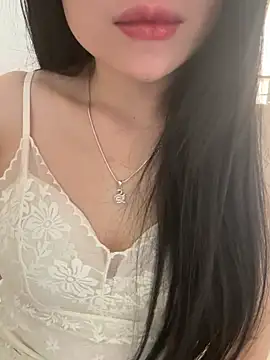 Snapshot of Tinn_tin chatting on May 24, 2026, 7:41 am Tinn tin online show from May 24, 2026, 7:41 am