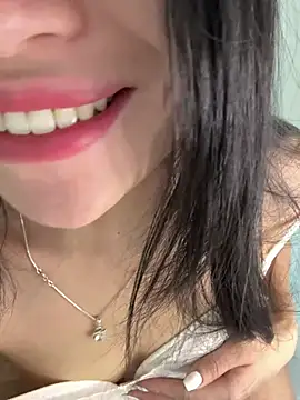 Snapshot of Tinn_tin chatting on May 31, 2026, 6:09 pm Tinn tin online show from May 31, 2026, 6:09 pm