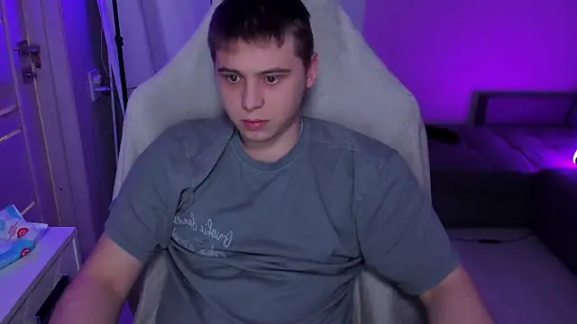 Snapshot of max_sm1th chatting on March 4, 2026, 1:52 pm max sm1th online show from March 4, 2026, 1:52 pm