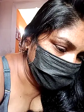 Snapshot of sexyladdupilla chatting on April 20, 2026, 7:55 am sexyladdupilla online show from April 20, 2026, 7:55 am