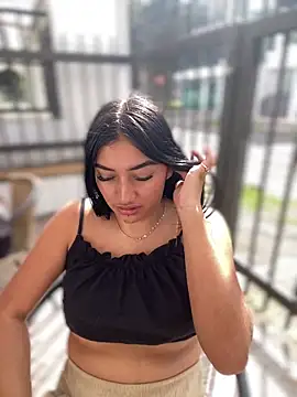 GeorgiaPink  online show from April 2, 2026, 8:15 pm