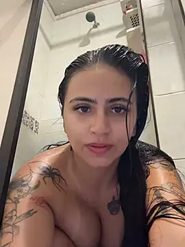Snapshot of Emily_cute777 chatting on July 7, 2026, 12:35 am Emily cute777 online show from July 7, 2026, 12:35 am