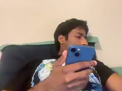 Hairydude78 online show from April 27, 2026, 1:14 am