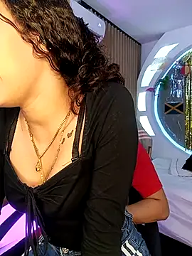 ritzabeth daniel online show from April 17, 2026, 2:36 am