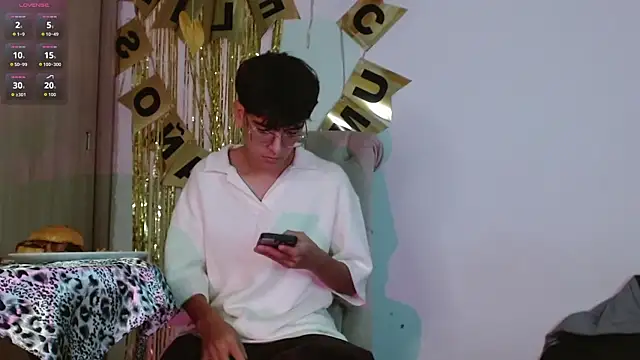 noah millerx online show from July 19, 2026, 2:20 am