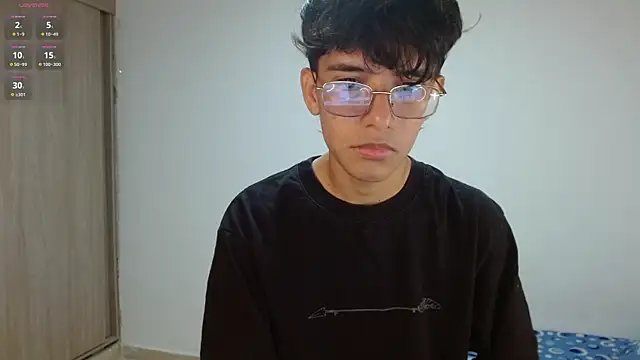 Snapshot of noah_millerx chatting on May 27, 2026, 3:03 am noah millerx online show from May 27, 2026, 3:03 am