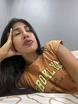 morochava online show from May 5, 2026, 3:09 am