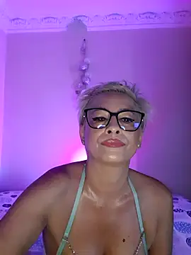 Snapshot of LunaBlaise chatting on July 14, 2026, 8:30 am LunaBlaise online show from July 14, 2026, 8:30 am