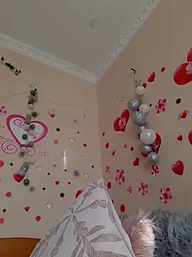 LunaBlaise online show from March 3, 2026, 8:32 am