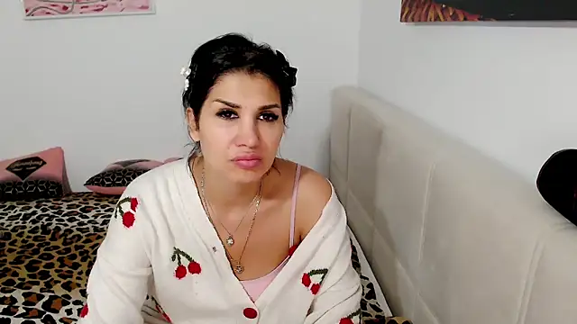 Snapshot of NickyHotXO chatting on May 13, 2026, 4:36 pm NickyHotXO online show from May 13, 2026, 4:36 pm